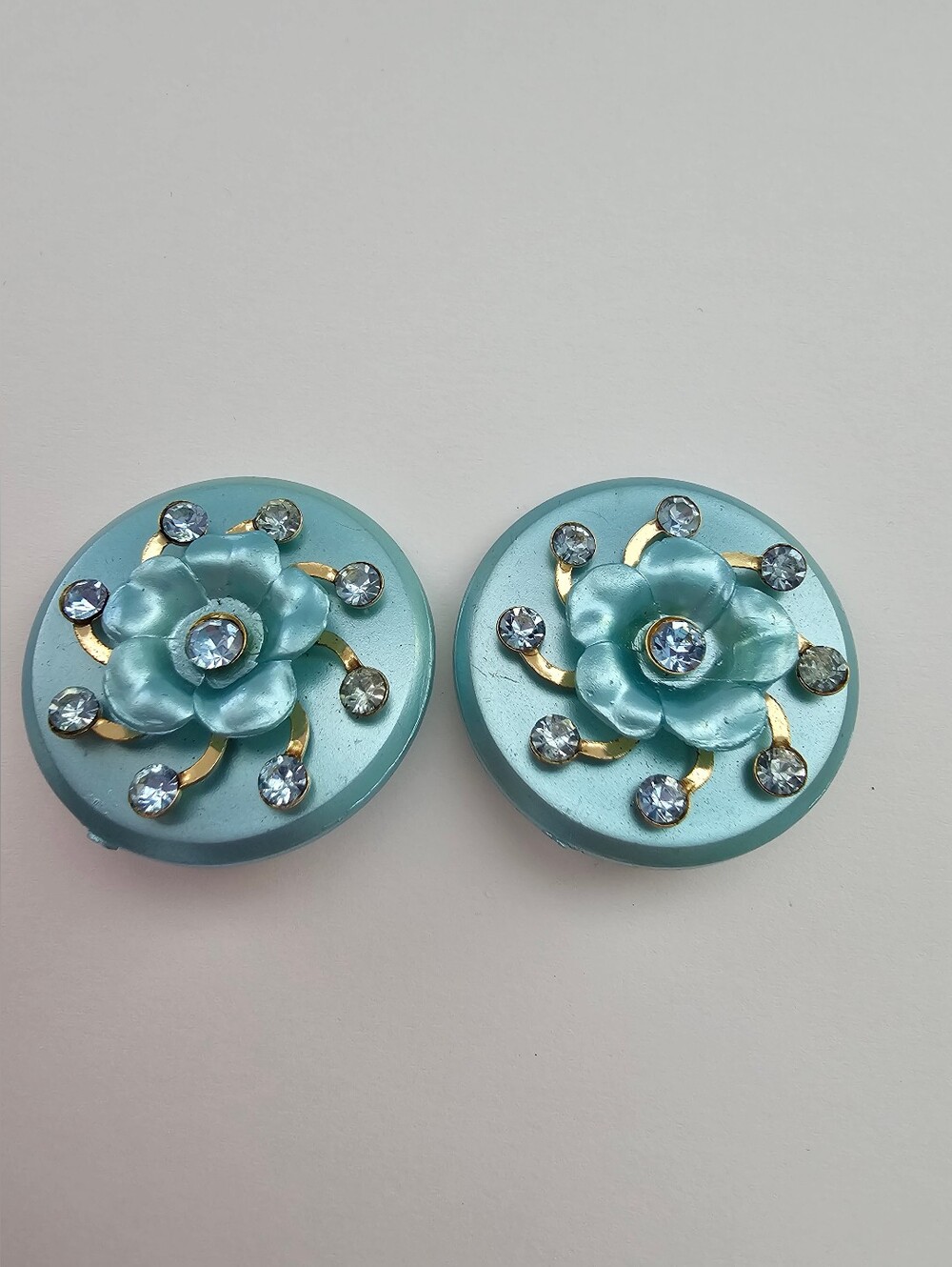 Vintage 1950s Teal Frosted Lucite Flower Swirl Clip-On Earrings Mid-Century MCM